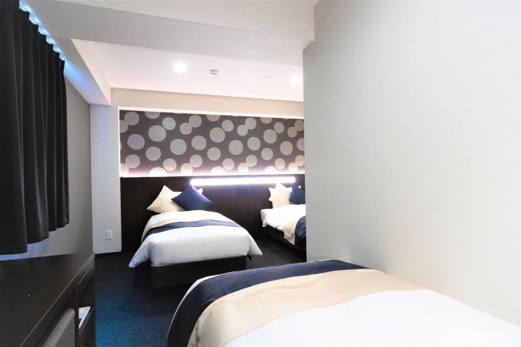 MARUTAMACHI Crystal Hotel