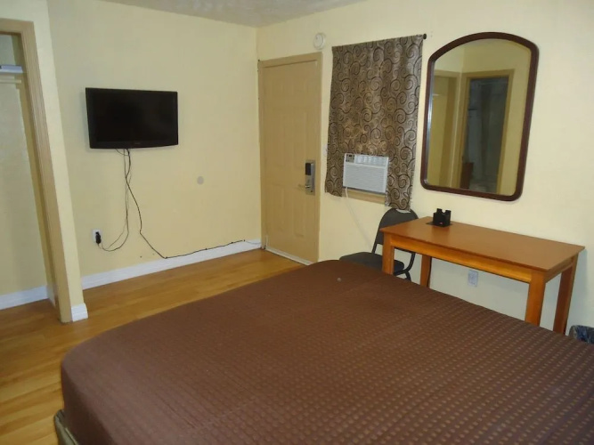 Budget Inn