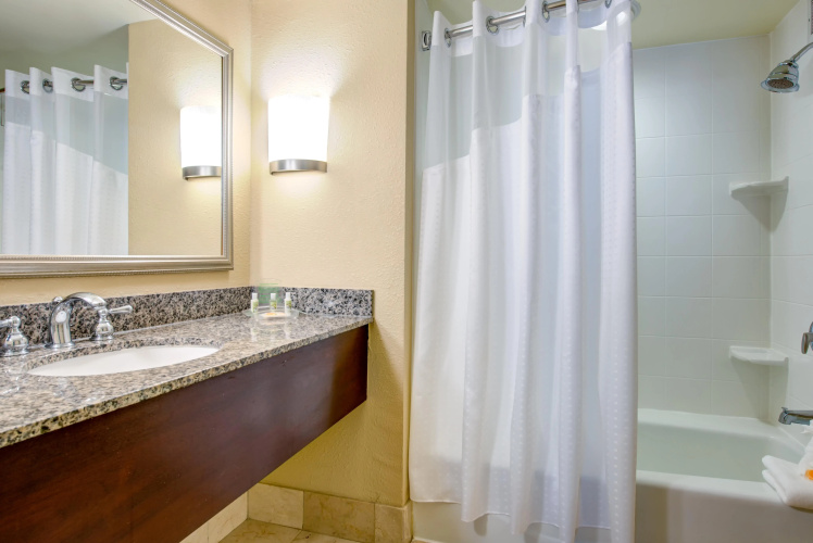 Holiday Inn Indianapolis North - Carmel photo 9