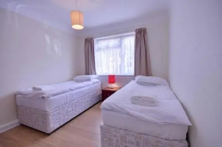 1 Mansard Court
