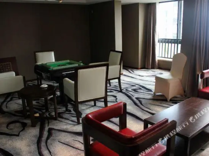 Deluxe Family Suite