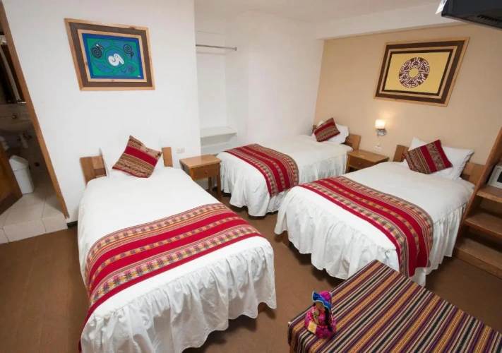 Standard Triple room