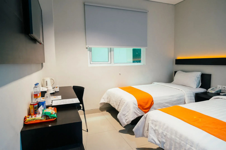Alpha Hotel