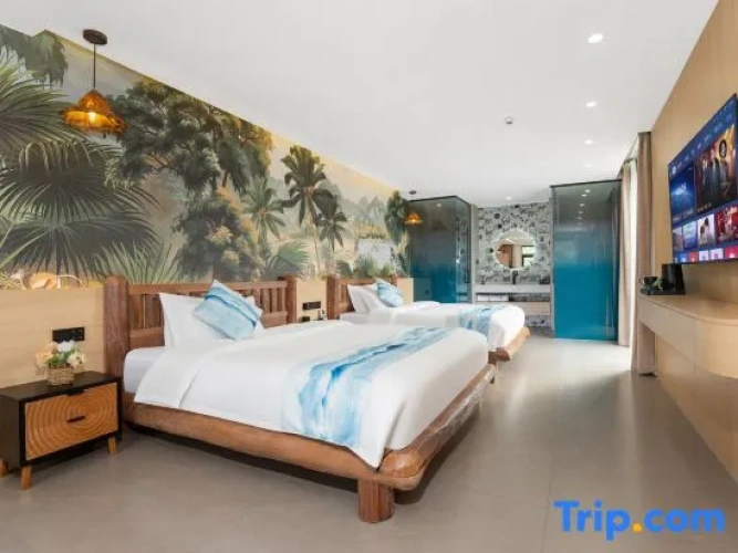 Standard Twin Family room with garden view