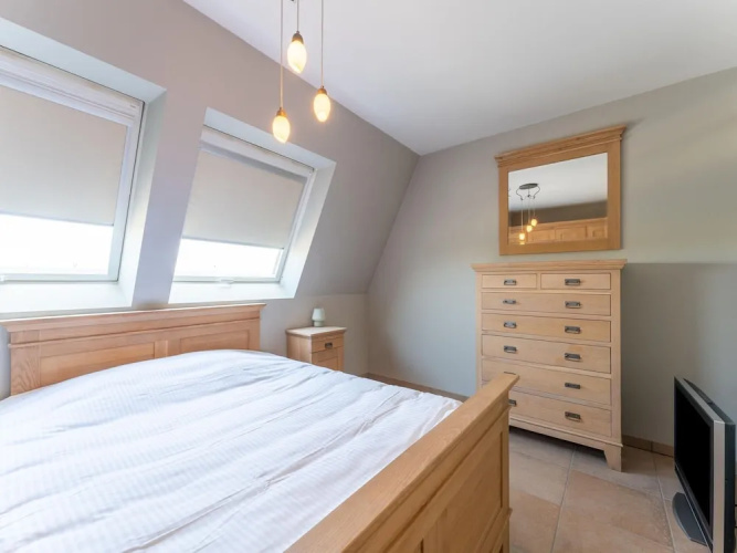Bright Coastal Stay in Bredene