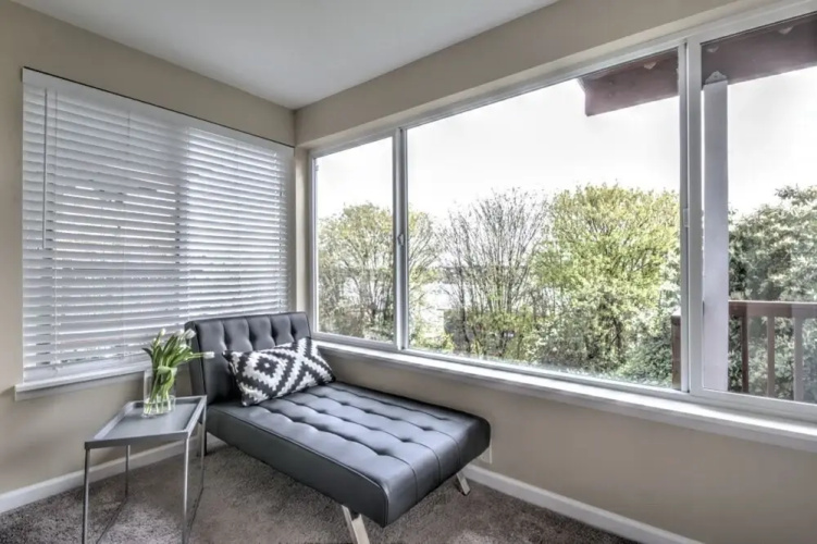 Renovated 2BR Lake View Condo
