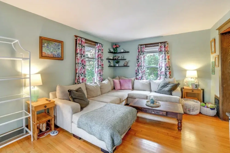 2 Bedrooms Cottage