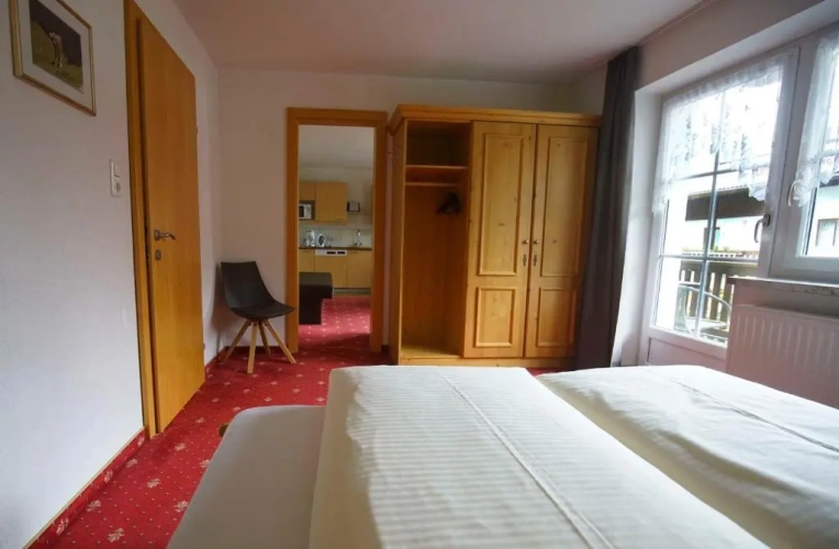 1 Bedroom Double Apartment with mountain view
