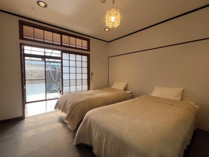 Assi House