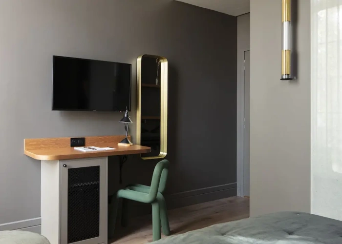 Classic Double room with city view