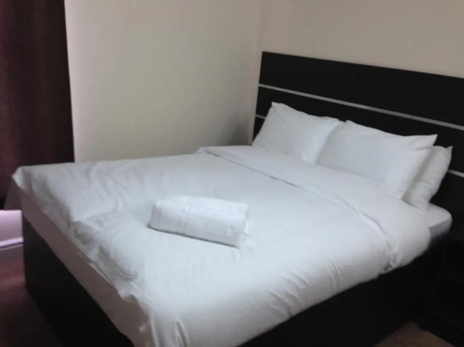 New Globe Hotel