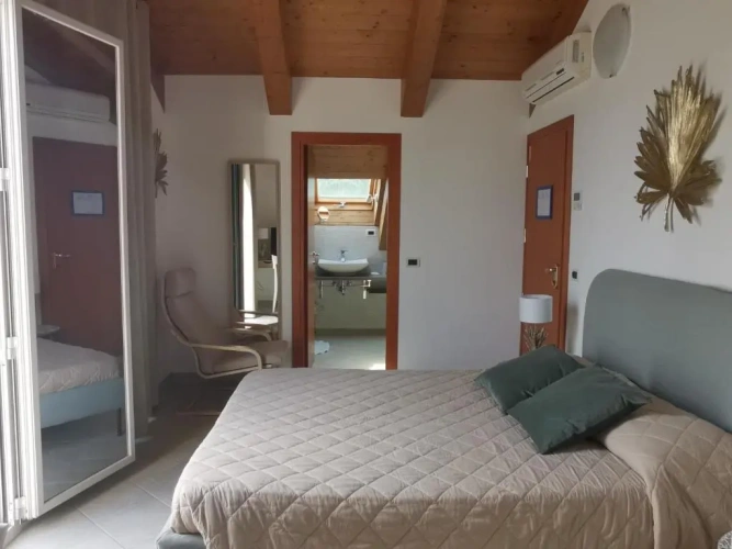 Deluxe Triple room