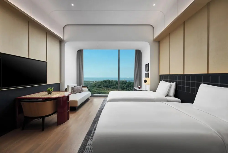 HUALUXE Shenzhen Bao'an by IHG