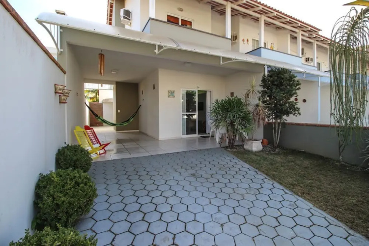 Casa 2 quartos - 256