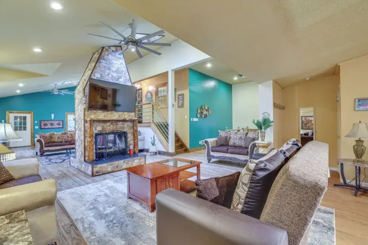 7 Mi to Big Boulder Mtn! Home w/ Pet-friendly Yard