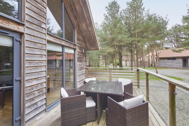 Host & Stay | Simon Howe Lodge
