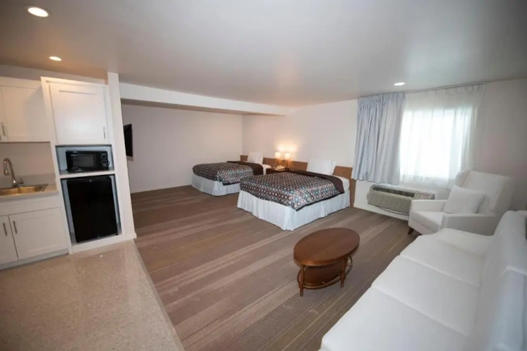 Deluxe Family room