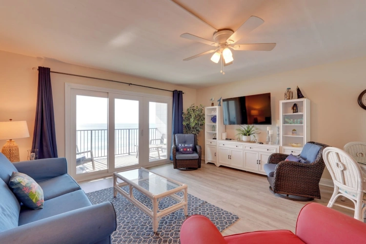 2 Bedrooms Apartment with balcony