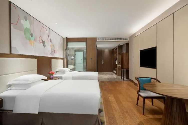 Crowne Plaza Beihai Silver Beach