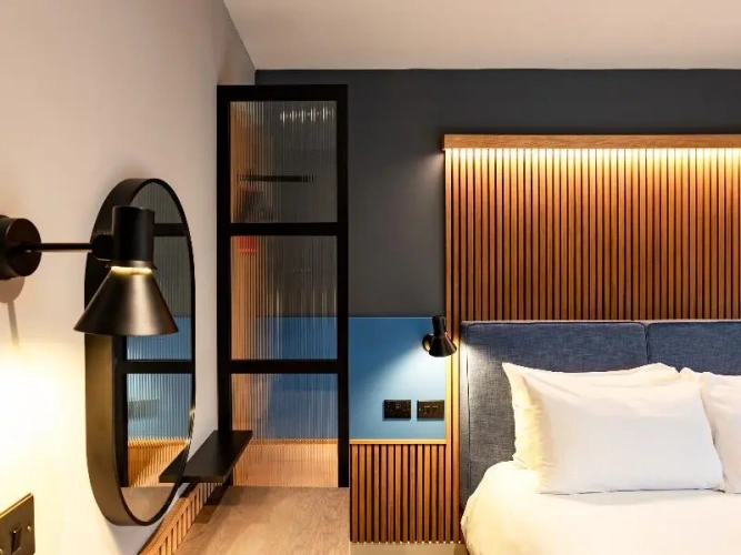 Double Club room