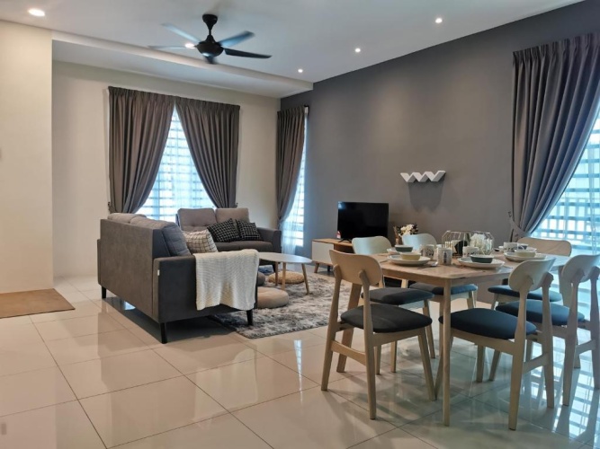 4 Bedrooms Cottage
