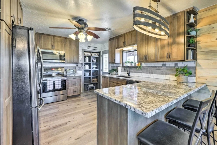 4 Bedrooms Cottage