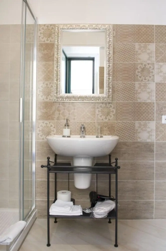 Deluxe Suite with balcony