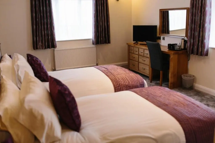 Standard Twin room