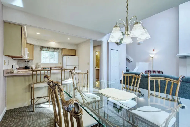Pocono Mountain Villas MOD Collection by Sonesta