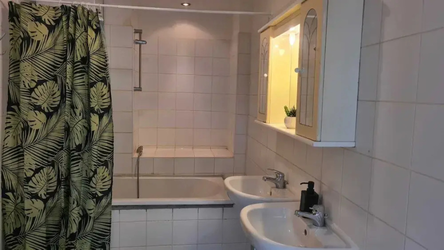 Comfortable 3BR Apartment Belvedere Area