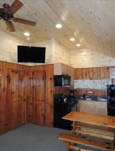 2 Bedrooms Deluxe Cottage with lake view