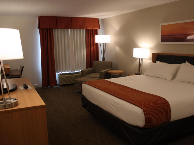 Holiday Inn Express Munising-Lakeview by IHG