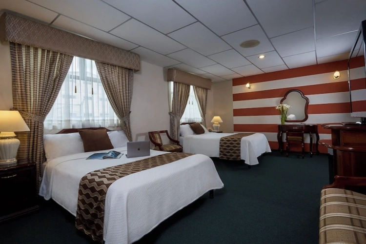 Standard Quadruple room