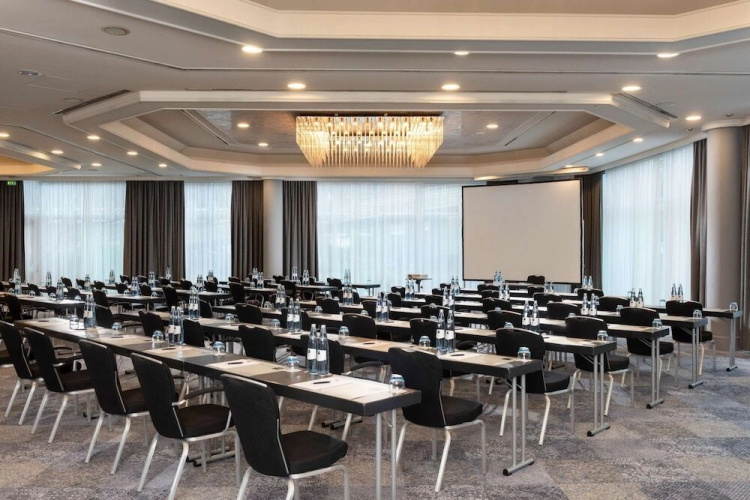 Grand Mercure