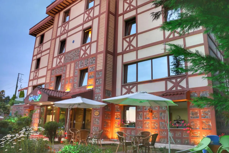 Hotel Lazlakar