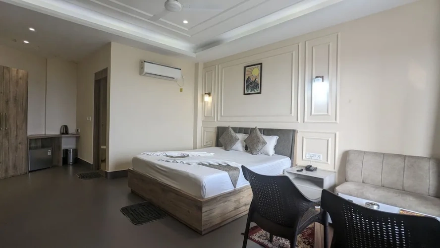 Platinum room