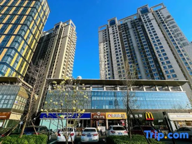 Laile Apartment (Beijing Liyuan Branch)