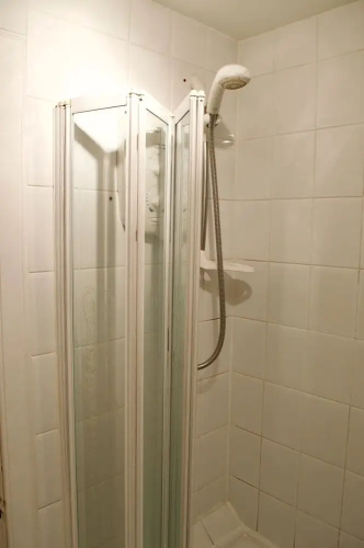 2 Bedroom Apartment In Pleasance