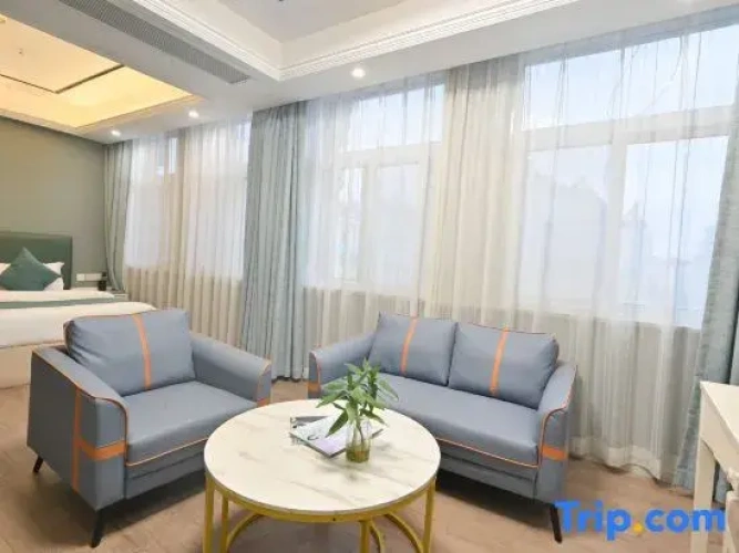 1 Bedroom Deluxe Double Suite