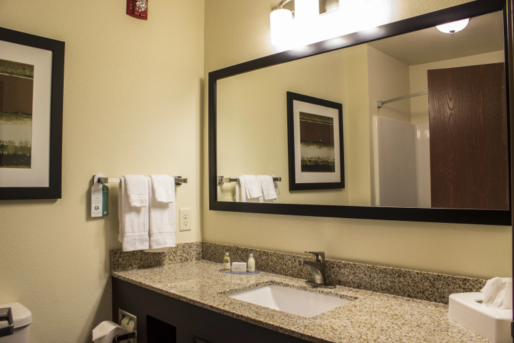 Cobblestone Hotel & Suites - Chippewa Falls photo 9