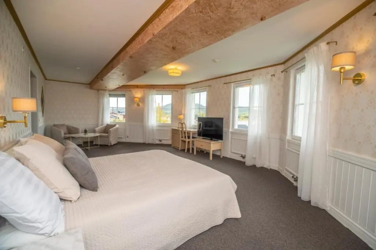 Double Suite