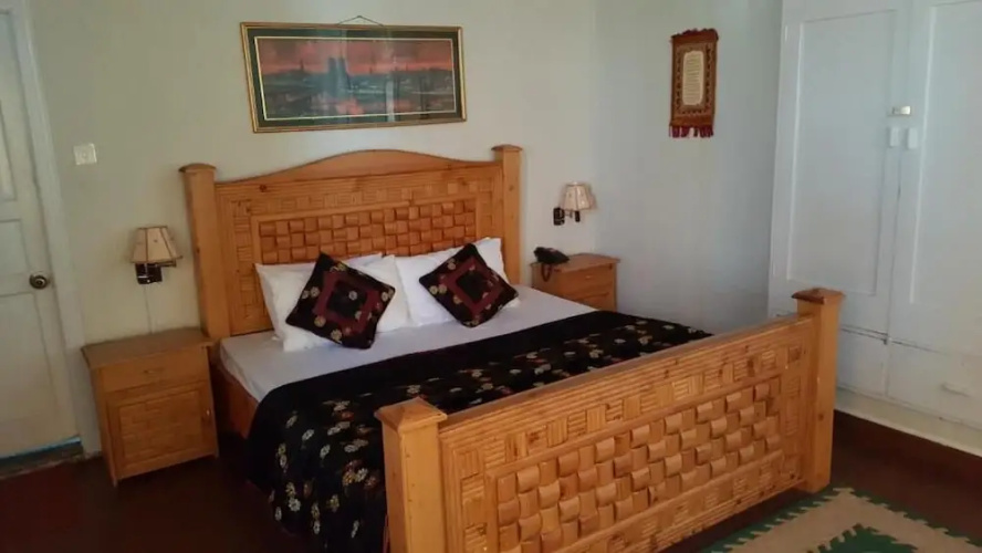 Pine Top Hotel