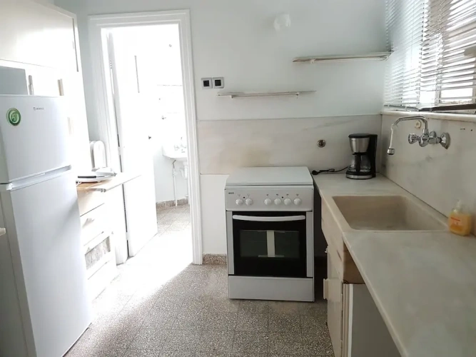 4 Bedrooms Apartment