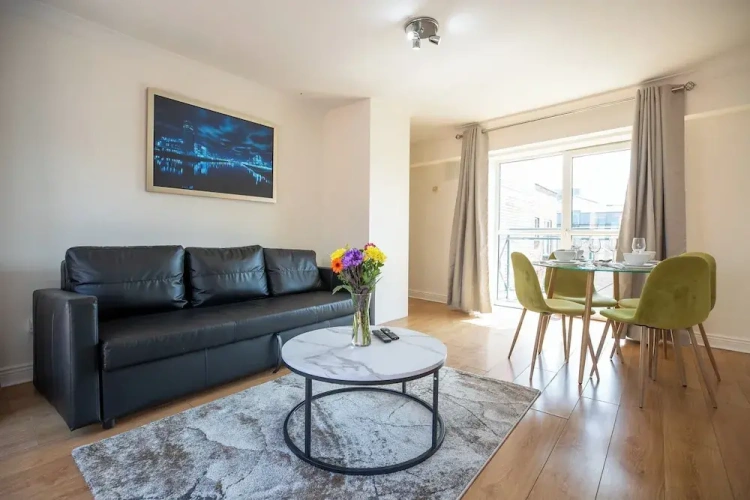 1 Bedroom Apartment