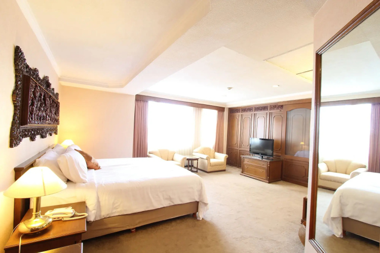 Regent's Park Hotel