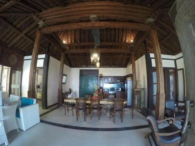 3 Bedrooms Villa