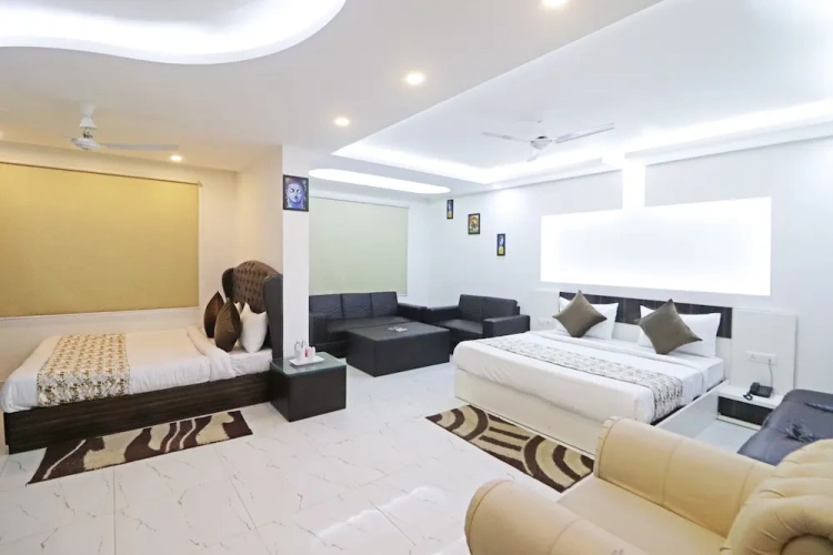 Standard Quadruple Family room