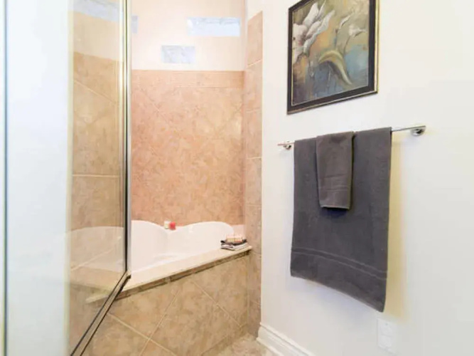 LM Stays - Nelson Street Apartment