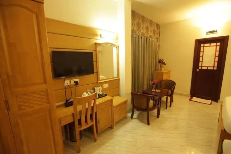 Standard Triple room