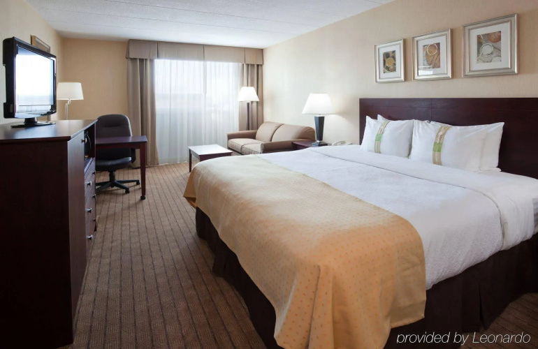Holiday Inn Burlington Conference Centre by IHG